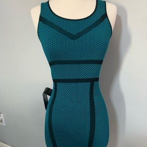BEBE DIAMOND PATTERN BODYCON DRESS Size P/S